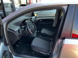 Volkswagen Up Connect TSI Total 2020 completo