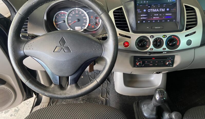 Mitsubishi L200 Triton 2012 completo