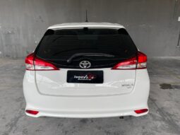 Toyota Yaris XL Live 2022 completo