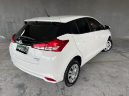 Toyota Yaris XL Live 2022 completo