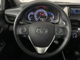 Toyota Yaris XL Live 2022 completo