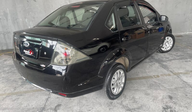 Ford Fiesta Sedan 2012 completo