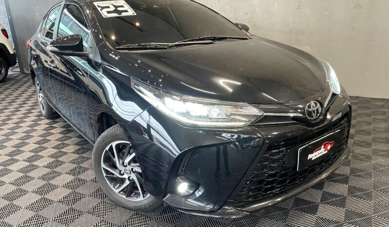 Toyota Yaris XLS 2023 completo