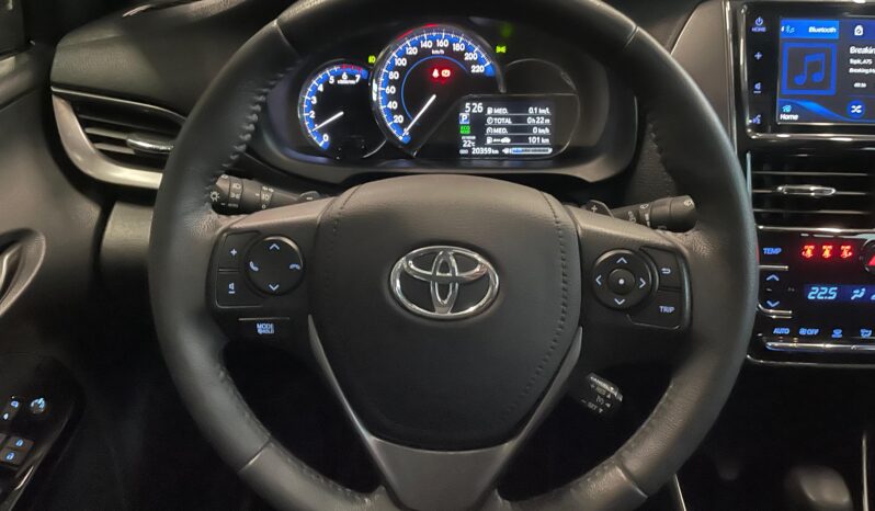 Toyota Yaris XLS 2023 completo