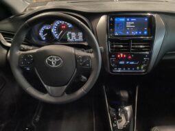 Toyota Yaris XLS 2023 completo