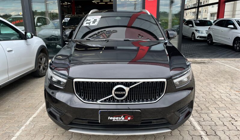 Volvo XC40 T-4 Momentum completo