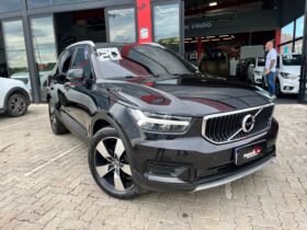 Volvo XC40 T-4 Momentum