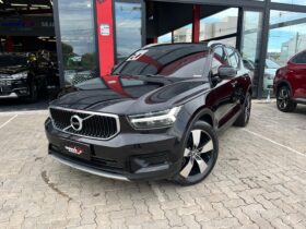 Volvo XC40 T-4 Momentum