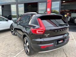 Volvo XC40 T-4 Momentum completo